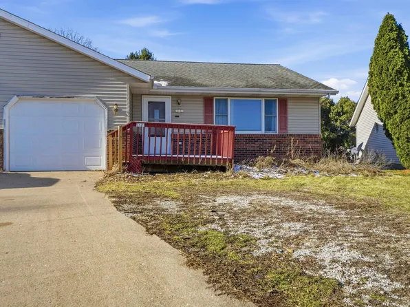 112A Grandview Cir #A, Eureka, IL 61530