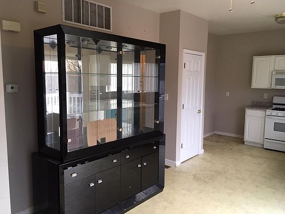 5th image of 4579 Richmond Forest Dr