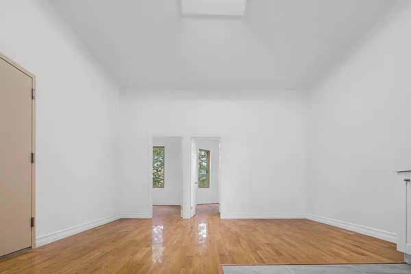 Rented by Voro NYC | media 6