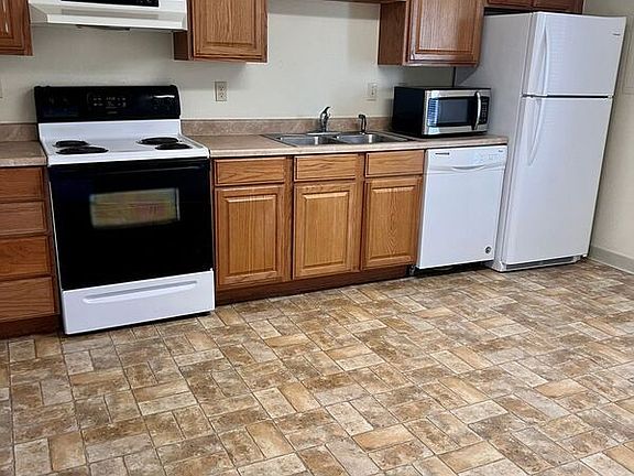 3rd image of 719 E Sherman Ave APT 6