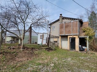 1662 Saltsburg Ave, Indiana, PA 15701