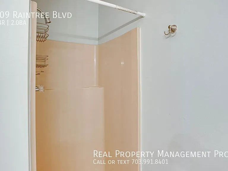 209 Raintree Blvd — Photo 34