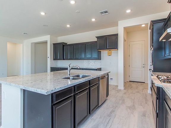14411 S 178th Dr - Tierra - Large Kitchen Island