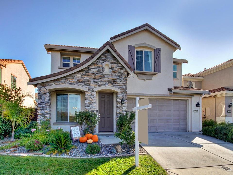 2nd image of 2266 Ivy Bridge Dr