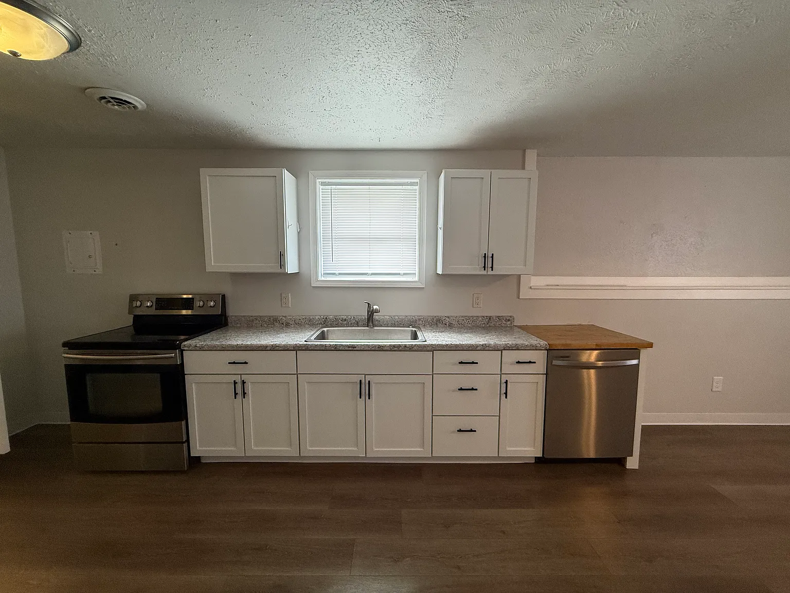 2 bed, 650 sqft, $1,250 — Photo 3