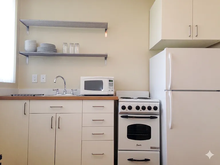 Irving Heights Apartments — Photo 23