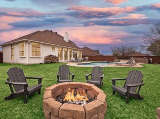 105 Brandy Ln, Waxahachie, TX 75165
