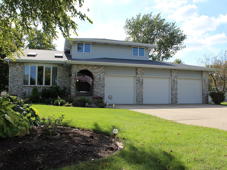 1st image of 343 Berkshire Ct