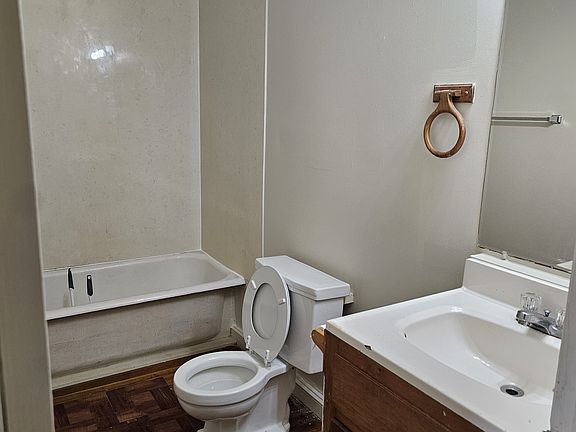 3rd image of 3407 Light St
