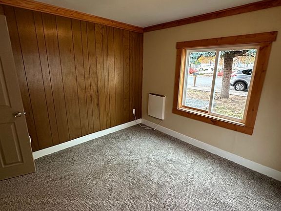 4th image of 1425 22nd Ave