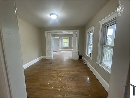 3 bed, 1100 sqft, $3,200 — Photo 3