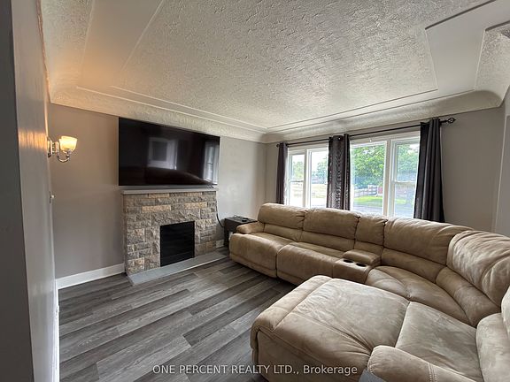 2nd image of 9 Lyons Ave