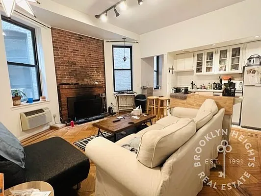 211 Clinton Street #2C