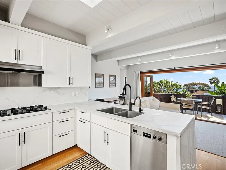31888 Hillside Ln — Photo 21
