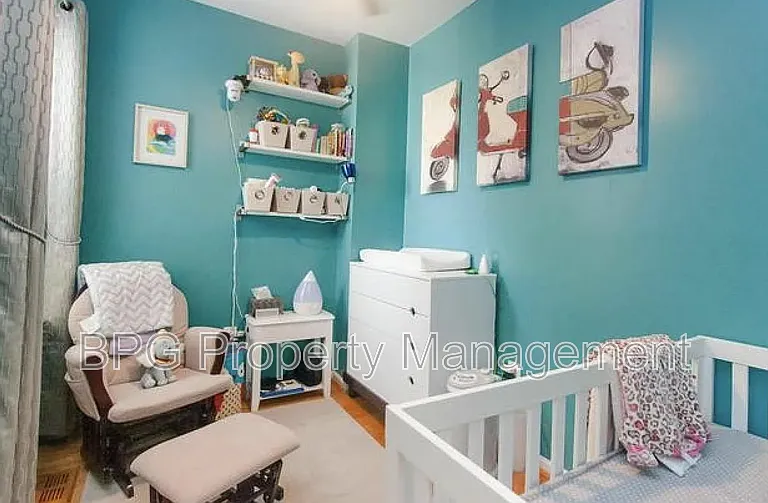 1027 7th St NE — Photo 9