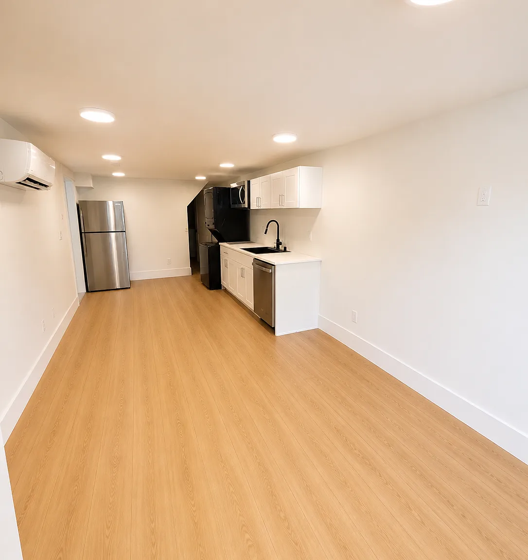 1 bed, 800 sqft, $2,100 — Photo 3