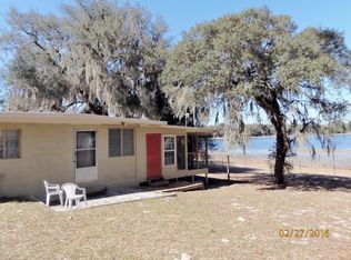 128 Morris Lake Dr, Hawthorne, FL 32640