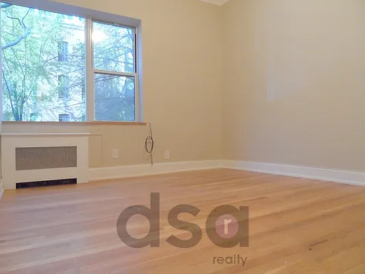 Rented by DSA Realty | media 12