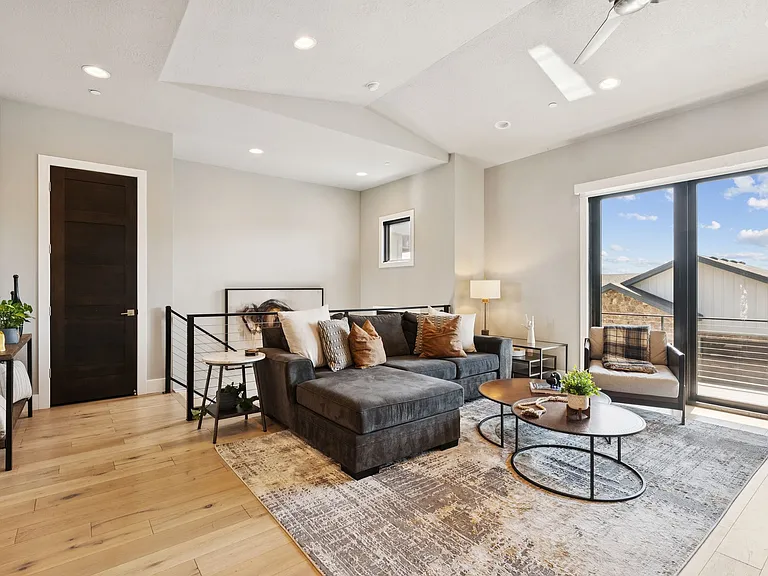 4313 Holly Frost Ct — Photo 2