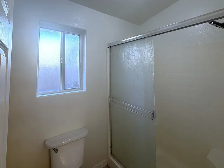 1748 Club Ave — Photo 9