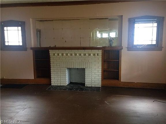 2nd image of 3315 Hillman St