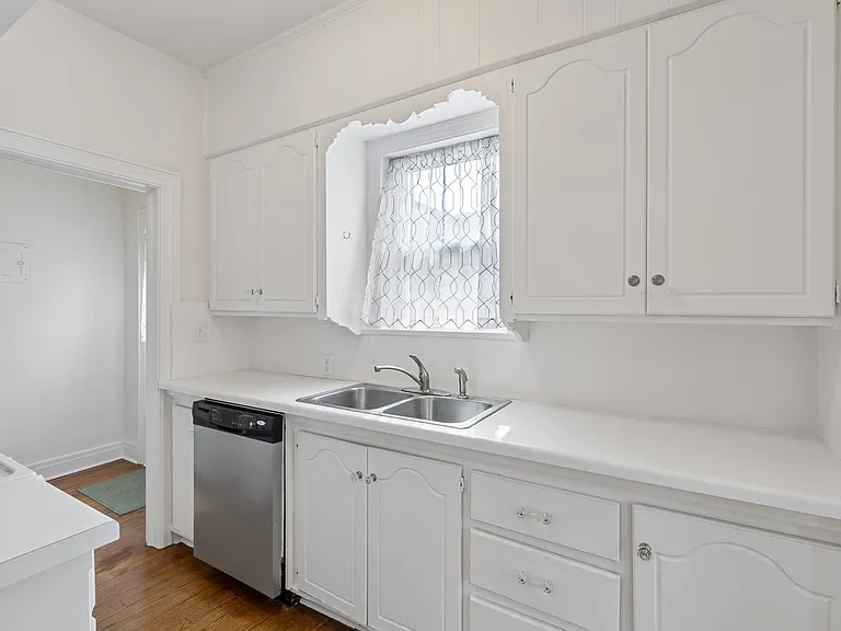 3421 N Dewey Ave — Photo 17