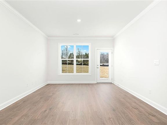 2nd image of 114 Lemongrass Ln