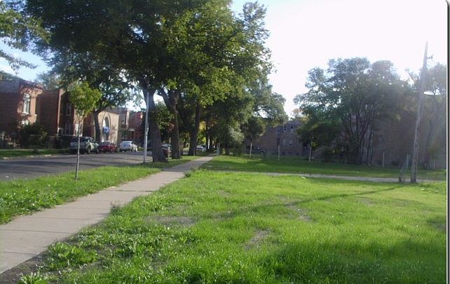 1st image of 703 S Sacramento Blvd