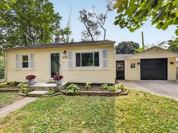 620 Hollis Ave, Ypsilanti, MI 48198