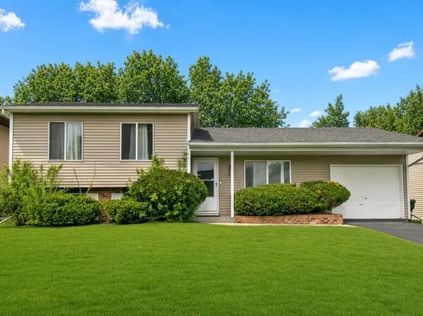 18200 Fountainbleau Dr, Hazel Crest, IL 60429