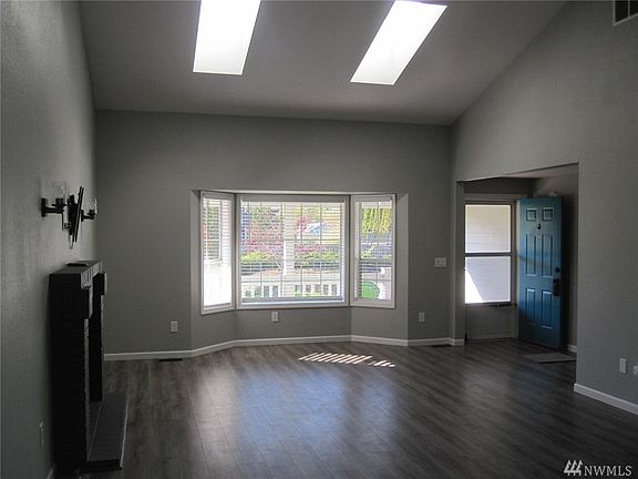 4th image of 13227 119th Avenue Ct E