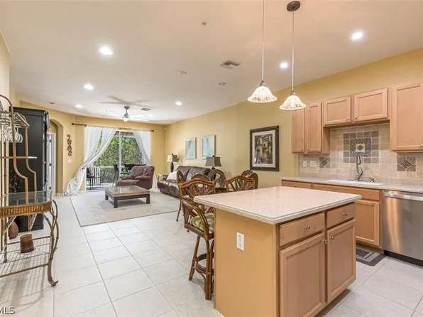 14961 Reflection Key Cir APT 415, Fort Myers, FL 33907