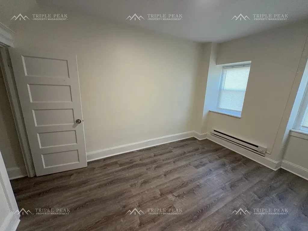 42 Brandon Rd — Photo 3