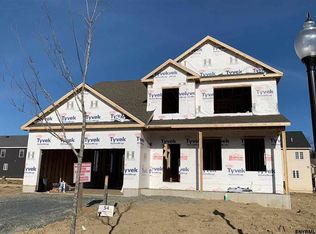 54 Sycamore St, Ballston Lake, NY 12019