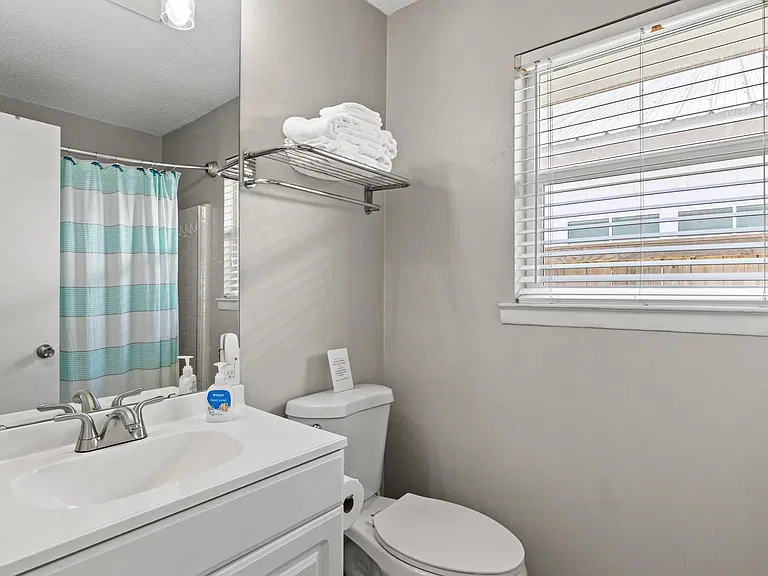 21810 Dolphin Ave — Photo 14