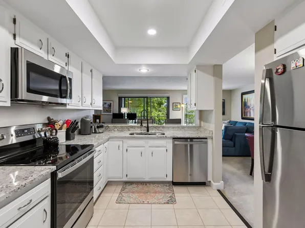 9700 Portland Ave S Unit 223, Bloomington, MN 55420