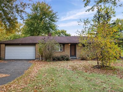 749 Navajo Trl, Macedonia, OH, 44056