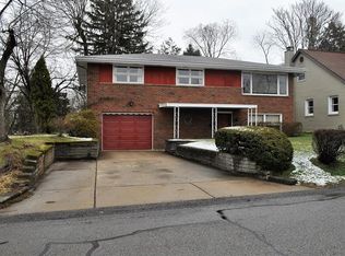 2208 Crafton Blvd, Pittsburgh, PA 15205