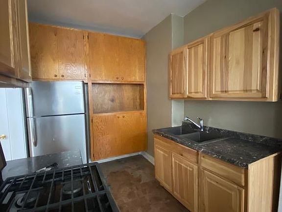 3rd image of 5314 N Winthrop Ave APT 3W