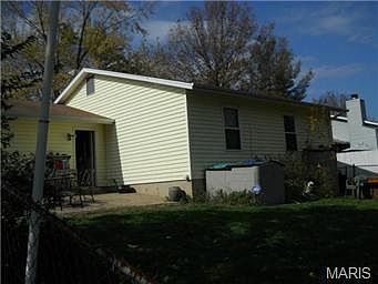 2nd image of 15 Fawn Meadows Dr