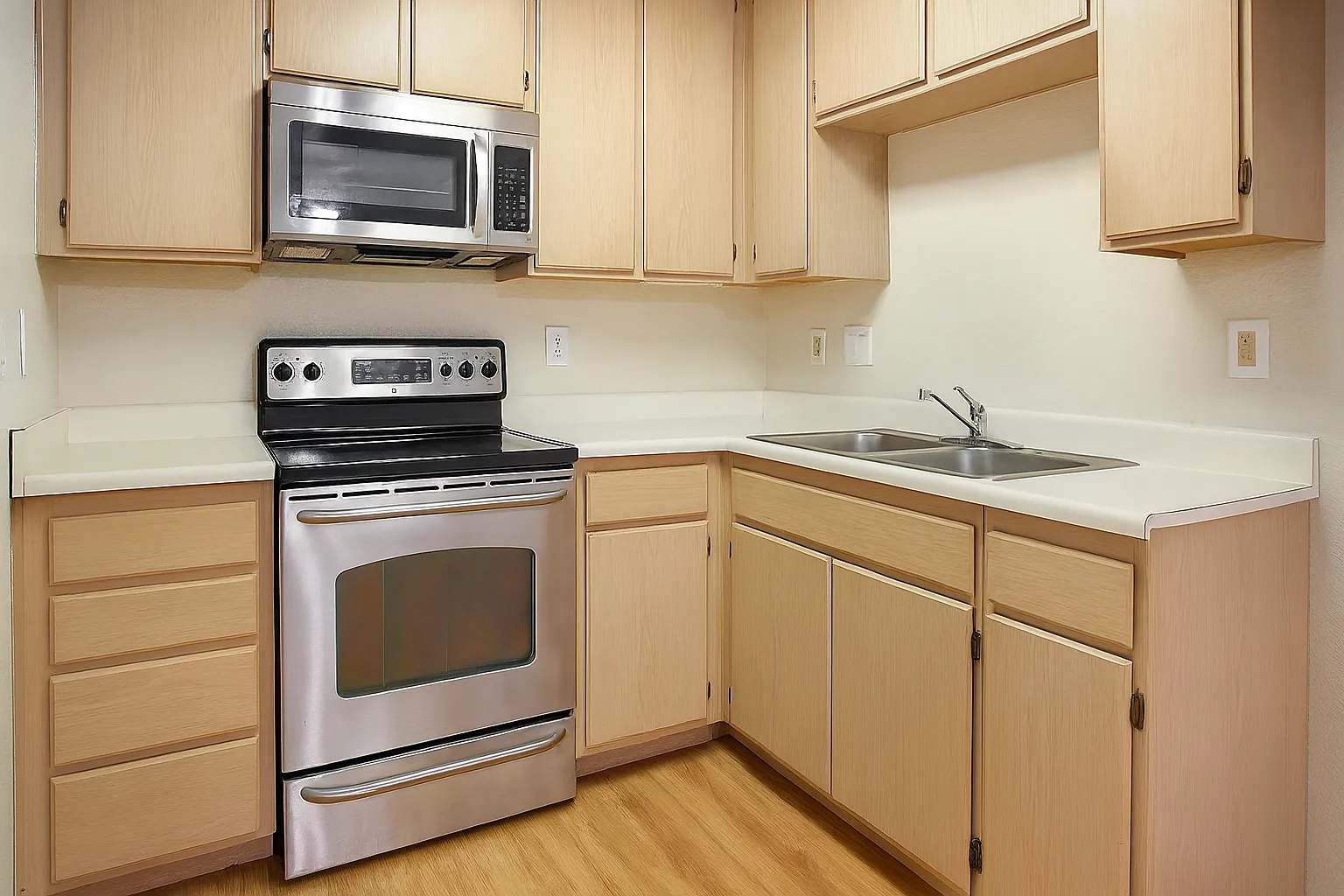 1 bed, 600 sqft, $1,350 — Photo 3