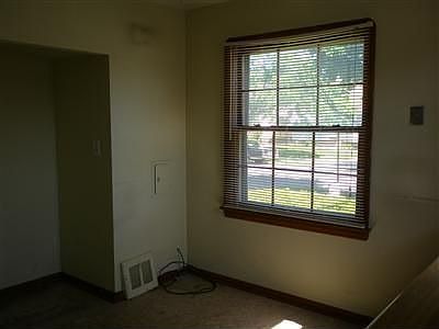 3rd image of 13011 Highlandview Ave