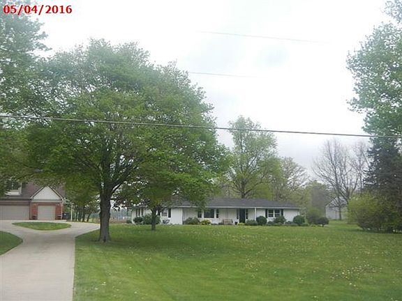 3rd image of 1336 E Us Highway 36