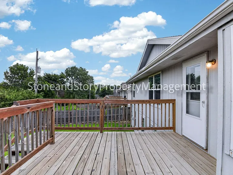 6926 SW 17th St — Photo 38