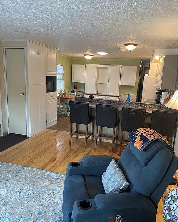 8701 Mayfield Rd Chesterland, OH, 44026 Apartments for Rent Zillow