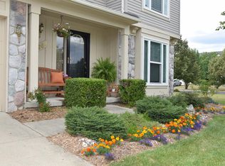 2660 Aspen Ridge Dr, Ann Arbor, MI 48103