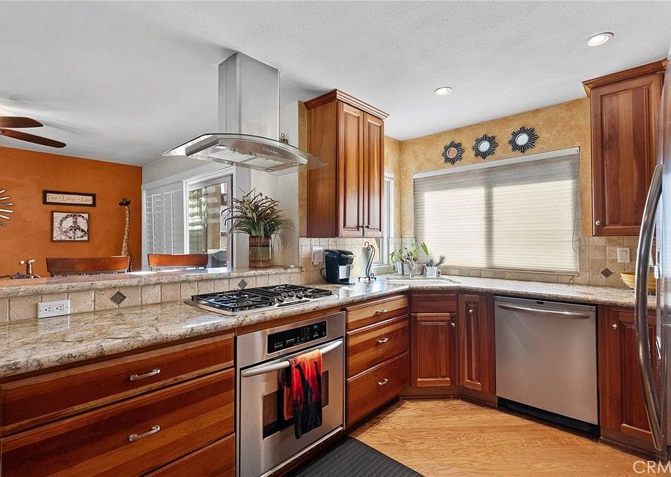 1st image of 2440 Chandler Ave Unit 2