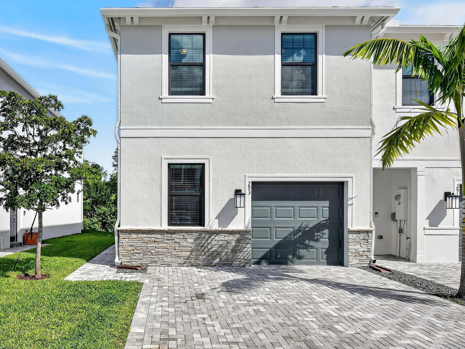 3 bed, 2.5 bath, 1723 sqft, $3,100 — Photo 4