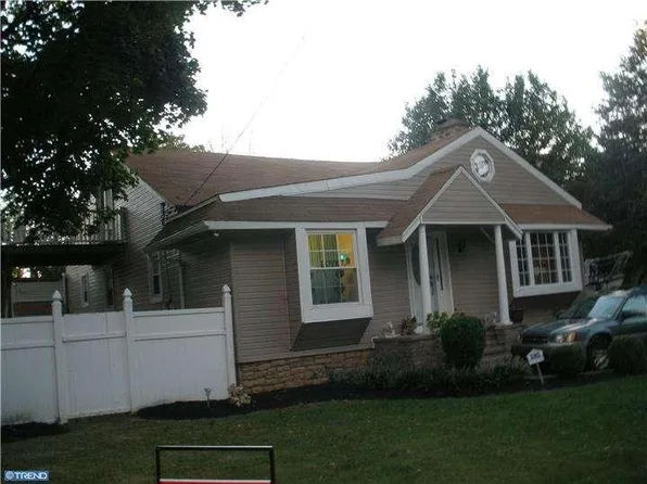 752 Byberry Rd, Philadelphia, PA 19116