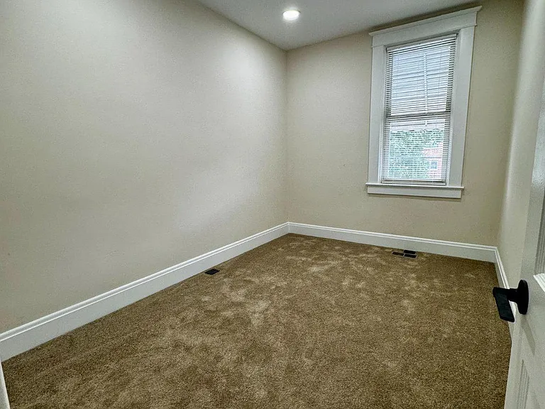 2613 Chesterfield Ave — Photo 17